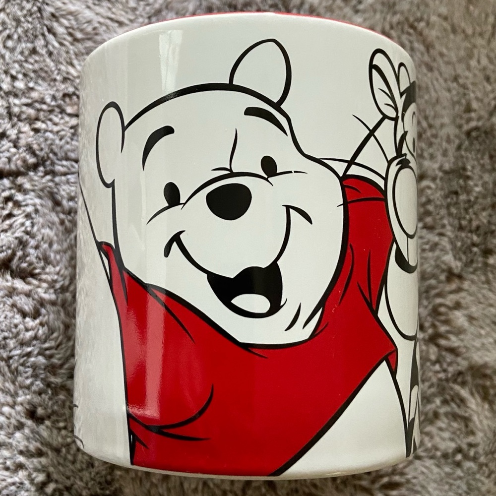 Winnie the Pooh and Tigger mug.